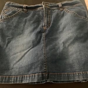 Jones & Co denim skort
